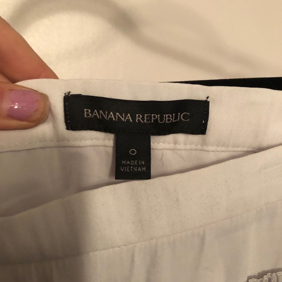 NWOT Banana Republic Gray Skirt - movement & flowy - Picture 3 of 4